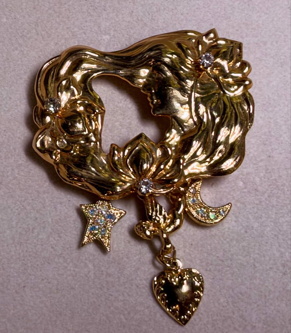 Kirks Folly Lady of The Lake Brooch